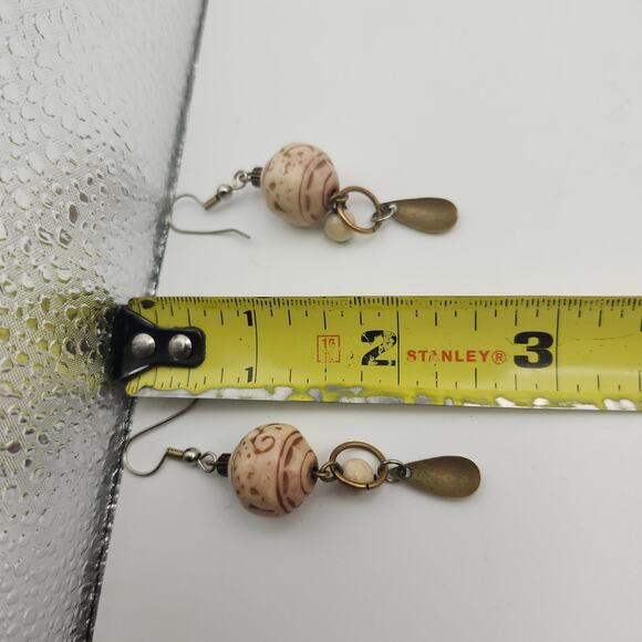 Boho Swirl Bead Teardrop Dangle Earrings Neutral Beige Gold Tone Drop Statement - Picture 3 of 8